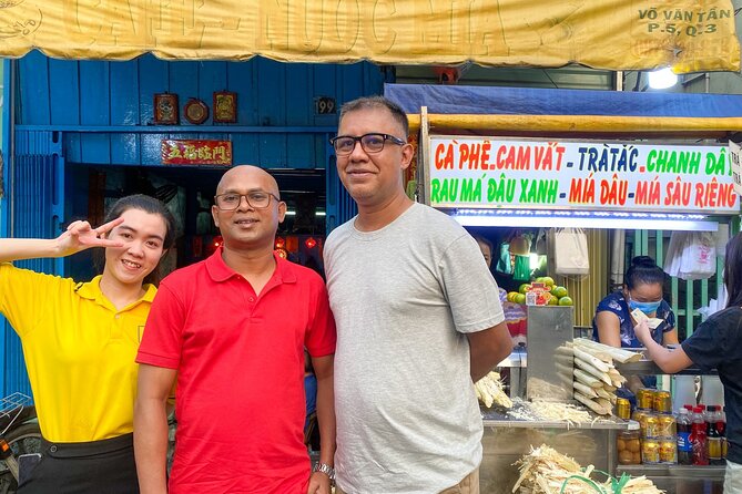 Saigon Sight & Food Tour By Day (Private Tour) - The Tomb of Le Van Duyet shows southern craftsmanship