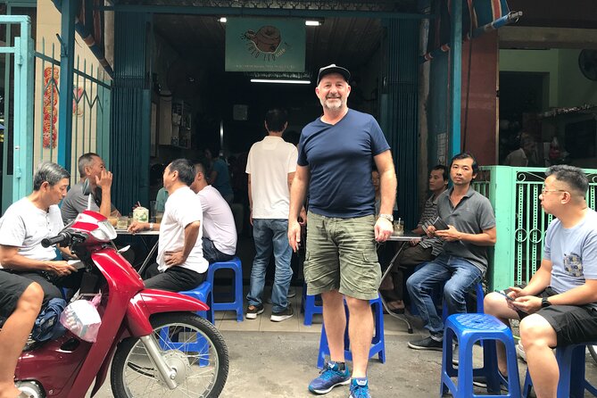 Saigon Slum tour and Saigon Chillspots by motorbike/ Aodai rider - What the guide adds to the ride