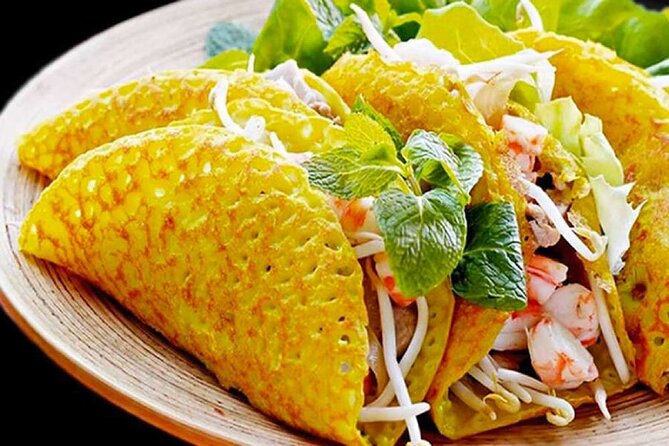 Saigon Street Food Safari by US Army Jeep - Starting at the Thich Quang Duc Monument