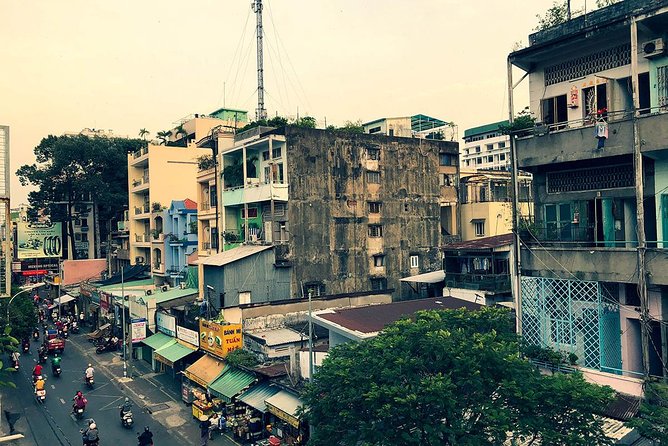 Saigon Vegetarian Tour by Motorbike and Scooter - District 4, the smallest district surrounded by water
