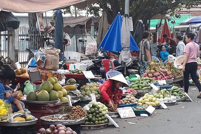 Small-group Saigon City Tour: 3-Hour Cyclo Ride to Hidden Stories - Binh Tay Market: useful, crowded, and not for everyone