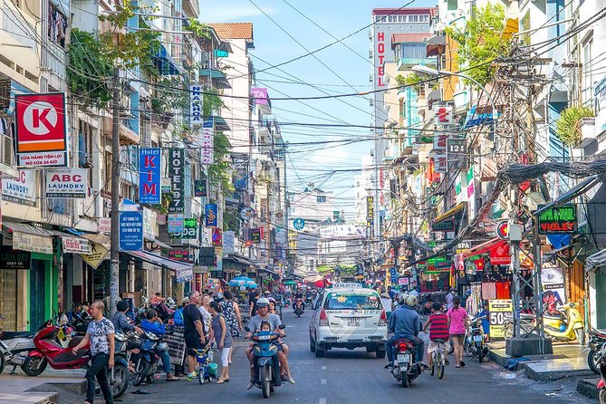 Small group Saigon Inside Out by Motorbike for 3 Hours - How much value do you get for $35?