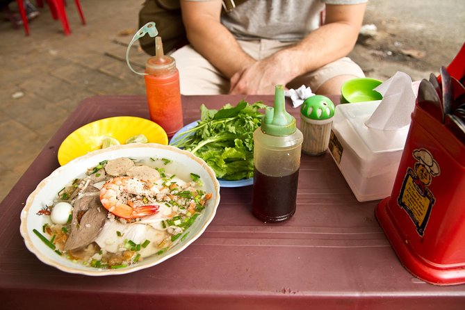 Small-group Street Food Lover by Motorbike (04 hours) - Pickup details and simple ways to prepare