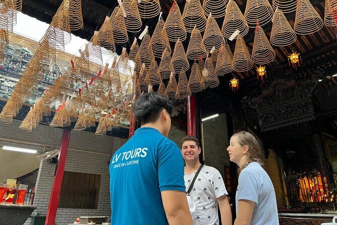 Spring Private Saigon Tour: Highlights & Hidden Gems, and More! - Spring and Hieu keep the private format personal
