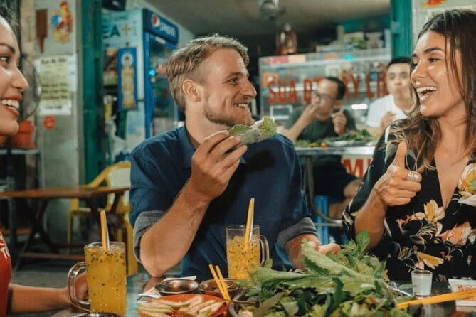 Street Food Adventure in Ho Chi Minh City - Why a scooter is the right way to see the city at night