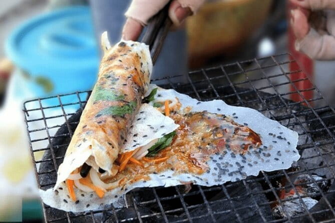 Street Food Adventure in Ho Chi Minh City - Starting around 6:30 pm with a clear safety briefing