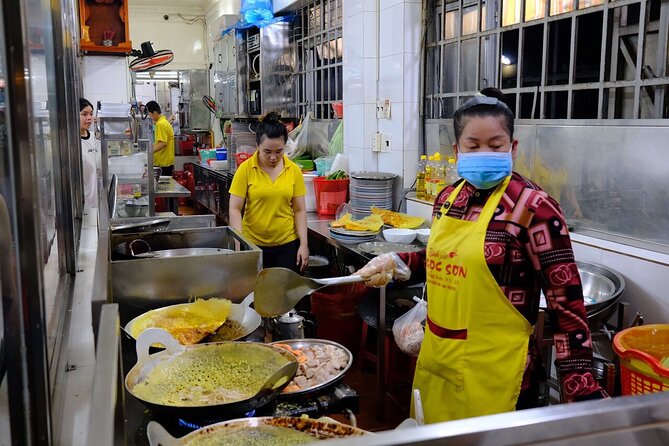 Super Niche Walking Street Food Tour in Ho Chi Minh City - The guides make the busy streets manageable