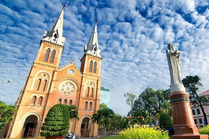The Best of Saigon: Private City Tour (Flexible Day & Half-Day) - One serious hour at the War Remnants Museum