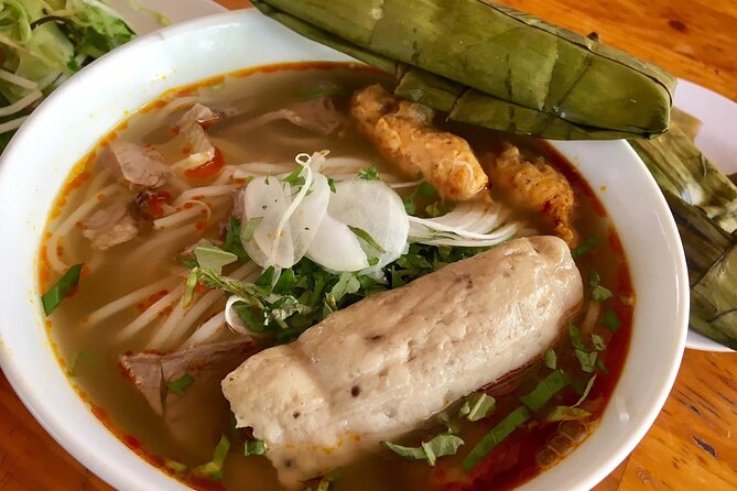 Top Notch Street Food Motorbike Tour In Ho Chi Minh City - Food quantity, dietary needs, and dining style