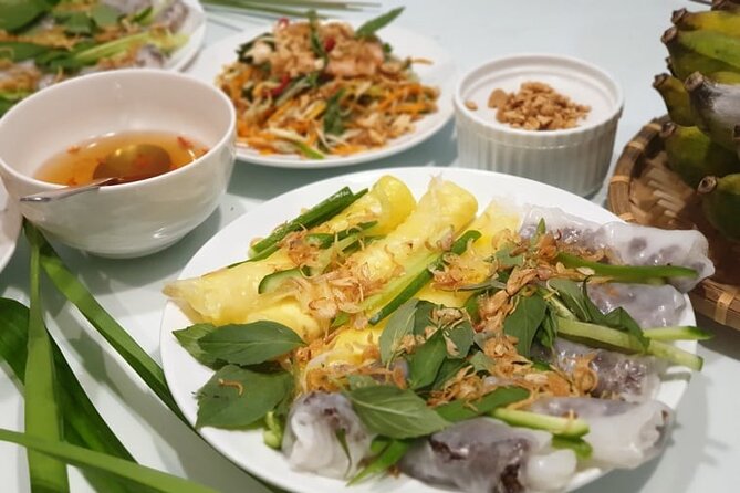 Top-rated Home Cooking Class with a River View AC Kitchen - Is $41.55 a Fair Price?