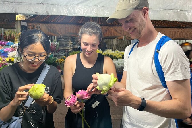 Traditional cuisines through the top local restaurants in Saigon - Ho Thi Ky Flower Market and Food Street