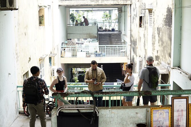 Using Medium Format film camera to discover Saigon - Why a film camera changes a Saigon walk