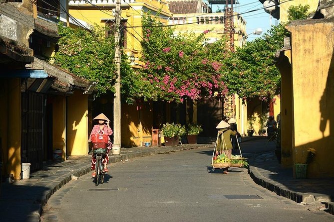 Vietnam Tour from the South to the North in 10 Days 9 Nights - Day 3: Cu Chi Tunnels
