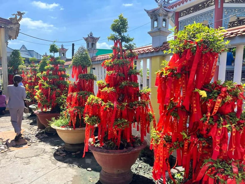 VIP Tour Authentic Mekong Delta & Local pagoda by SpeedBoat - Hung Long Pagoda and the first local stops
