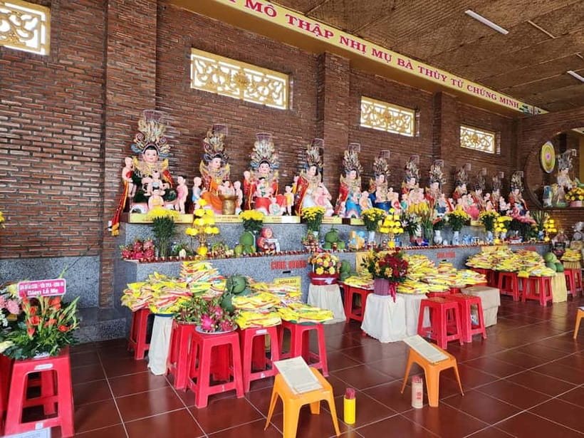 VIP Tour Authentic Mekong Delta & Local pagoda by SpeedBoat - A seven-course Vietnamese lunch