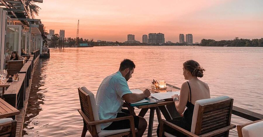 VIP Tour Enjoy Romantic Sunset by Speed Boat Free Cocktail - Sunset on the Saigon River