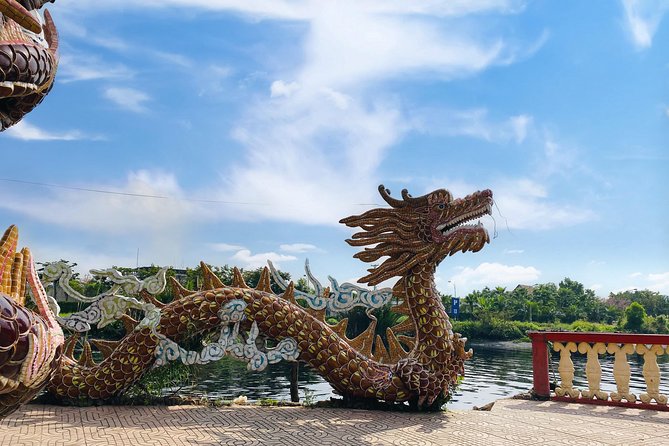 VIP Tour in Dragon Floating Temple sightseeing by SpeedBoat - Phu Chau Floating Temple on Snake Island