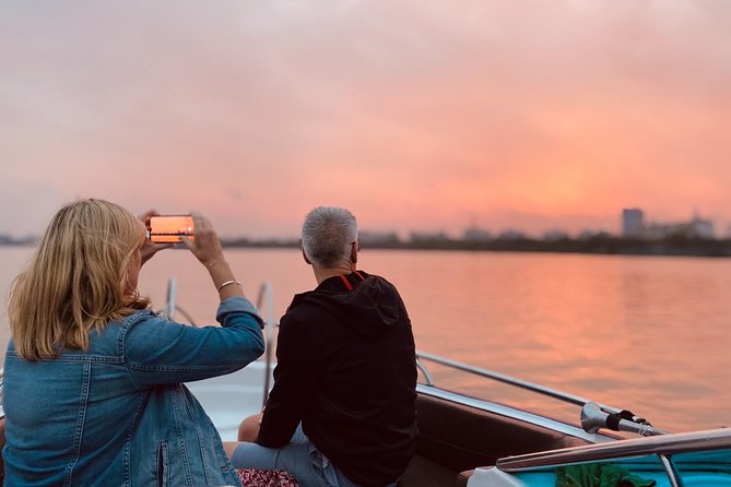 VIP Tour in Saigon: Romantic Sunset Cocktail by SpeedBoat - What happens at Bach Dang pier
