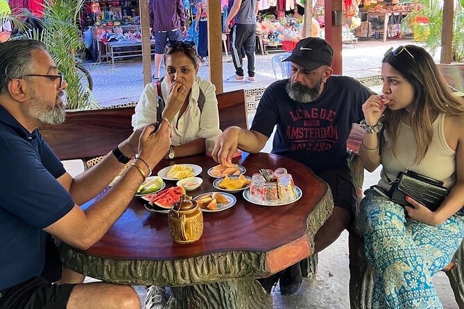 VIP Tour: Mekong Delta 1 Day | Option: Better Lunch - The guide and the group experience