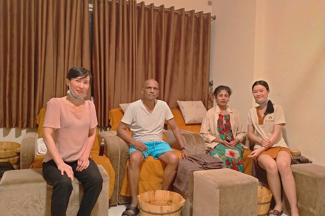 Water Puppet Show/ Foot Massage - Dinner Cruise Saigon Night Private Tour - What the private format changes